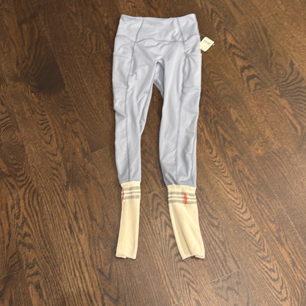 Free People‎ Movement Darling Leggings!